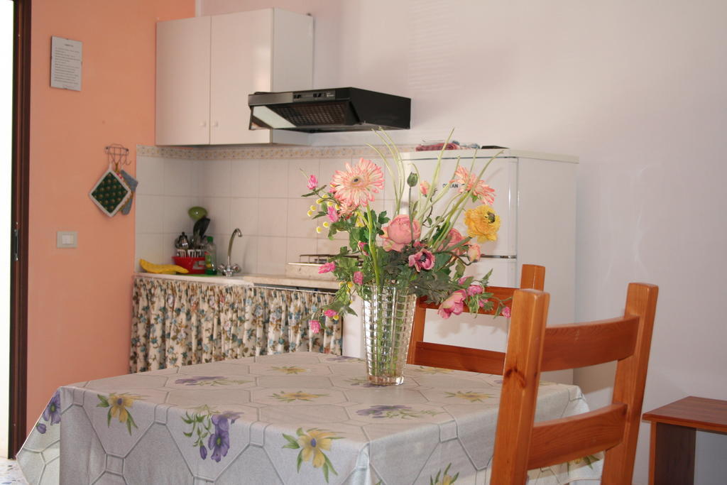 Casa Vacanze Margherita Locogrande Cameră foto